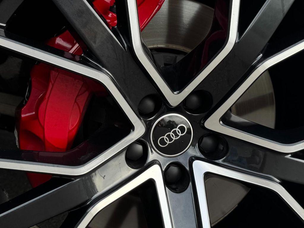 used 2024 Audi Q7 car, priced at $55,900