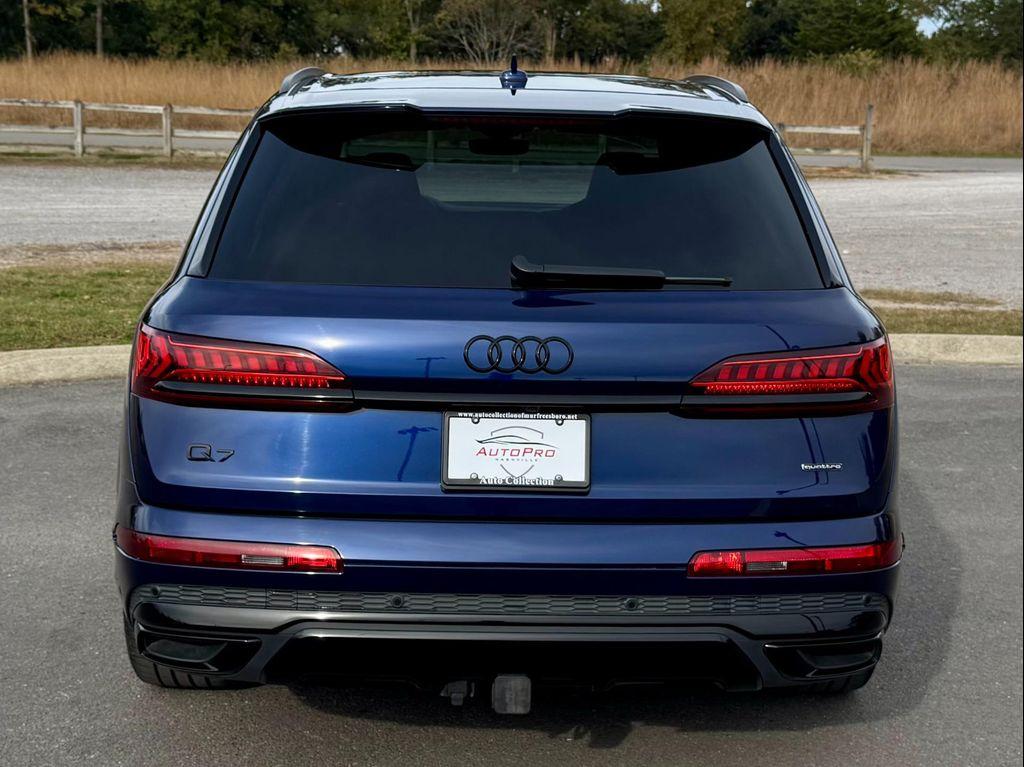 used 2024 Audi Q7 car, priced at $55,900