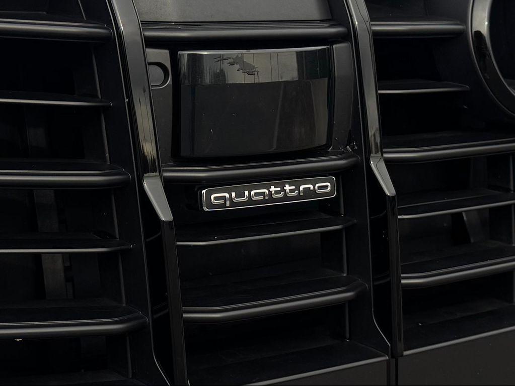 used 2024 Audi Q7 car, priced at $55,900