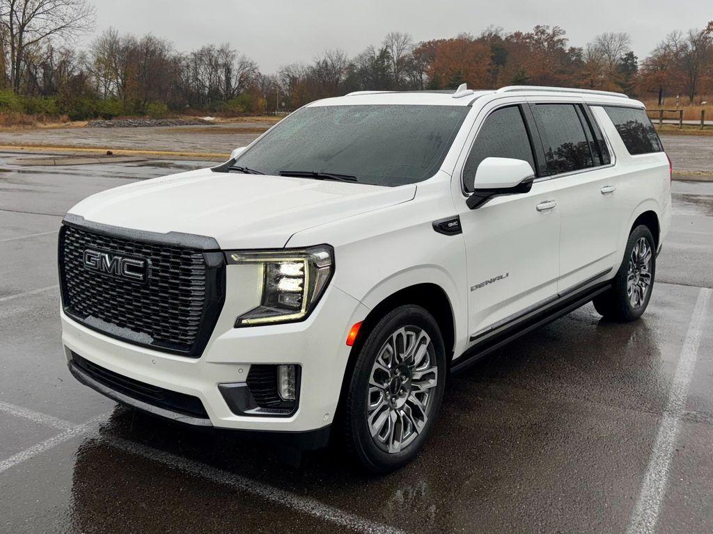 used 2023 GMC Yukon XL car, priced at $77,900