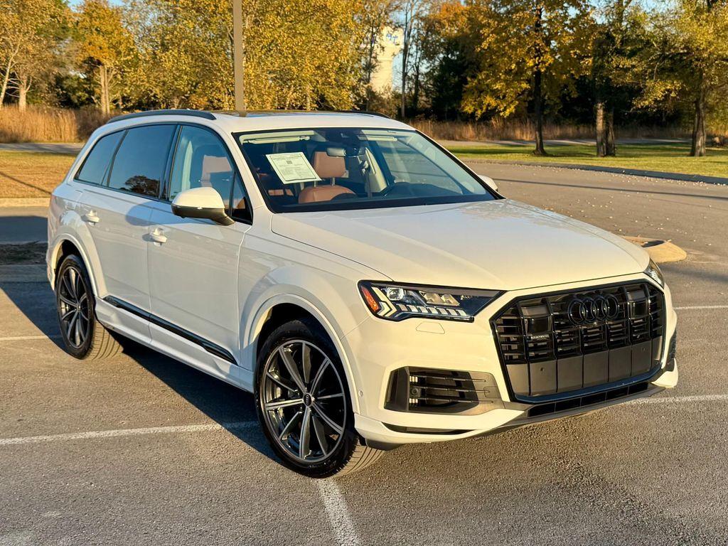 used 2022 Audi Q7 car, priced at $37,950