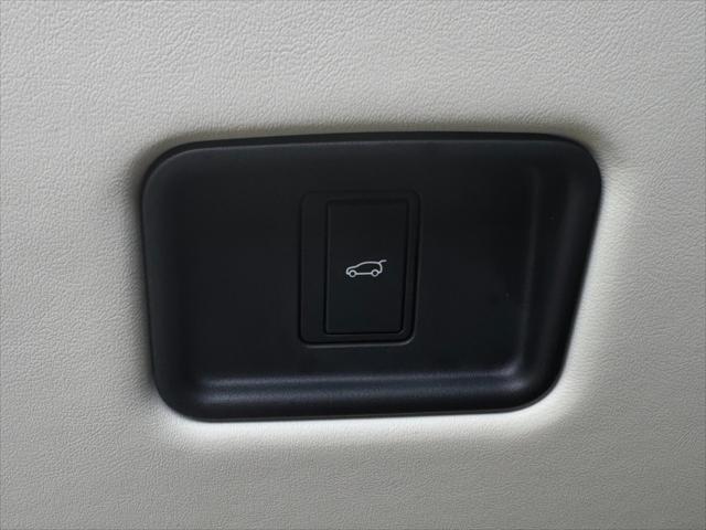 used 2023 Land Rover Range Rover car, priced at $108,900