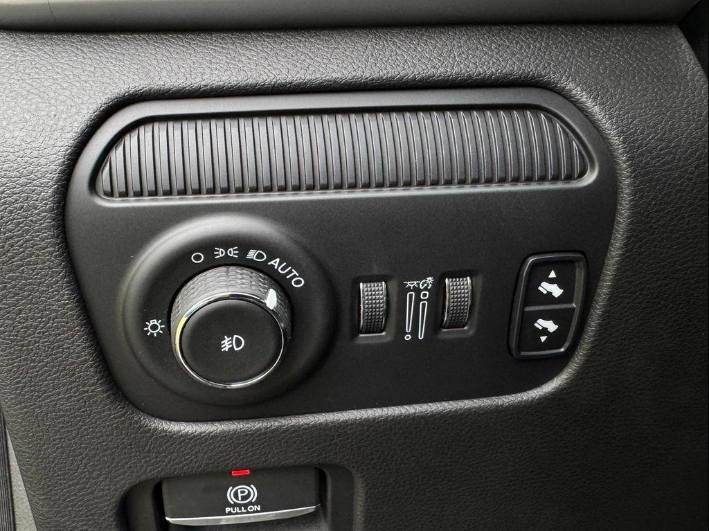 used 2024 Jeep Wagoneer car, priced at $53,900