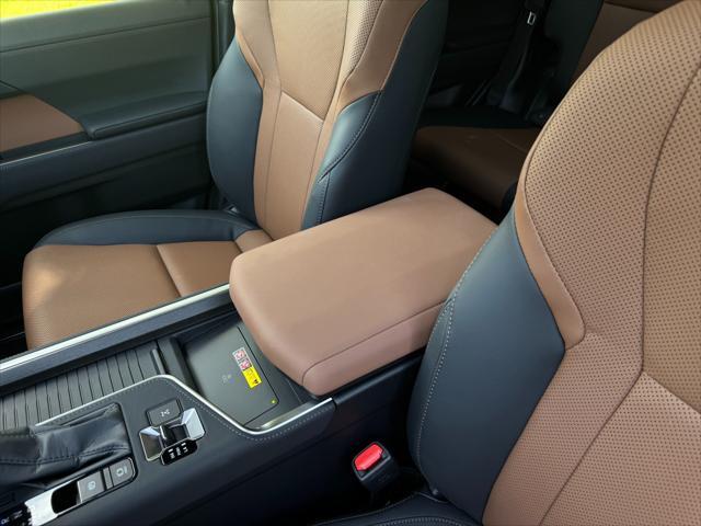 used 2025 Lexus GX 550 car, priced at $85,950