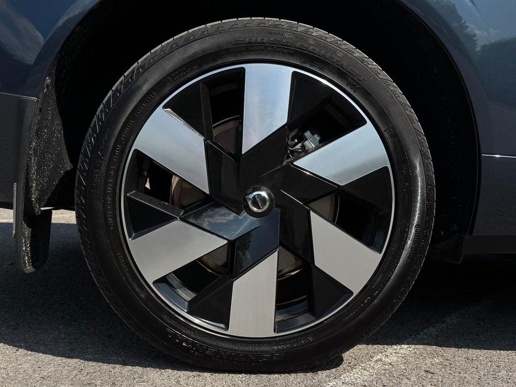 used 2023 Volvo XC60 Recharge Plug-In Hybrid car, priced at $44,500