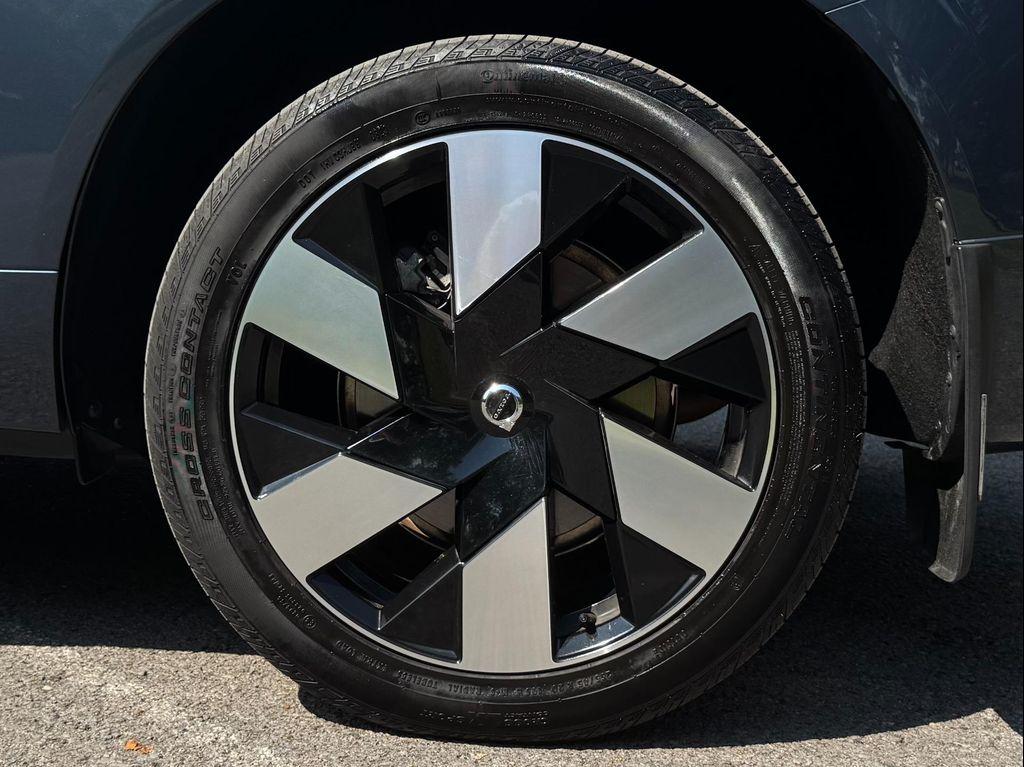 used 2023 Volvo XC60 Recharge Plug-In Hybrid car, priced at $44,500