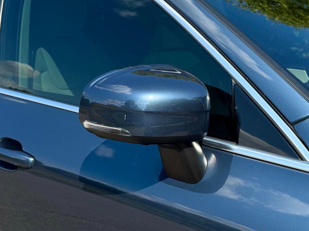 used 2023 Volvo XC60 Recharge Plug-In Hybrid car, priced at $44,500