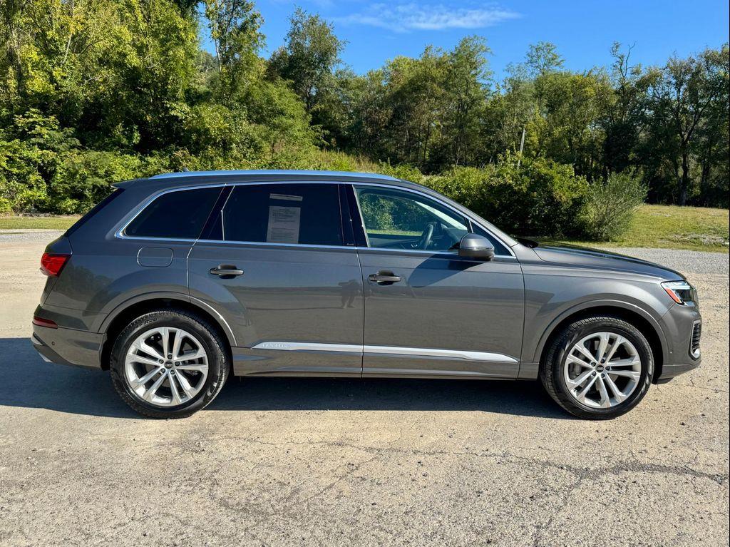 used 2025 Audi Q7 car, priced at $55,900