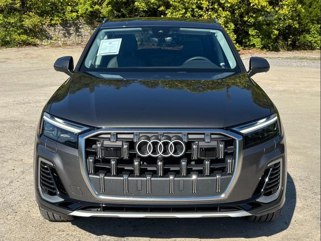 used 2025 Audi Q7 car, priced at $55,900