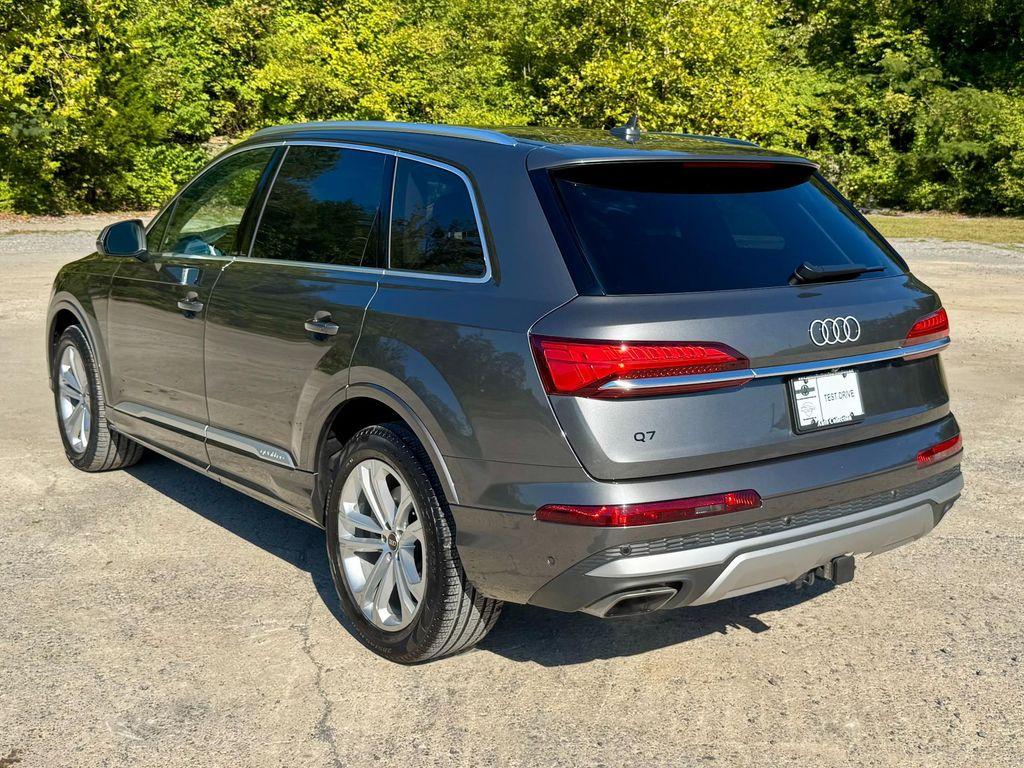 used 2025 Audi Q7 car, priced at $55,900