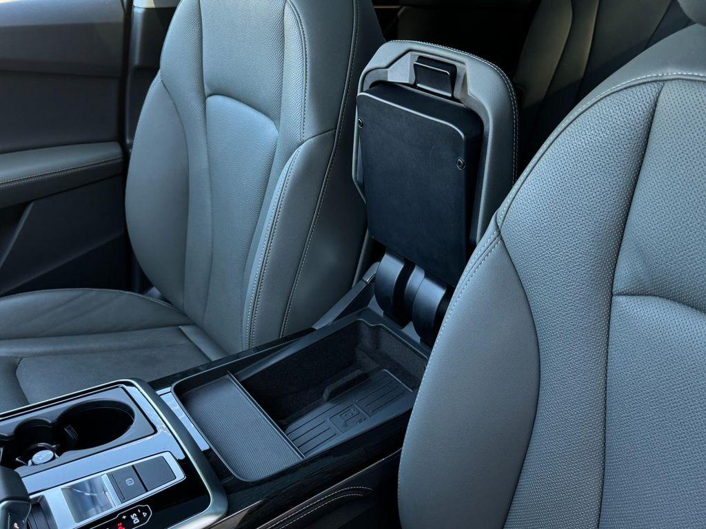 used 2025 Audi Q7 car, priced at $55,900