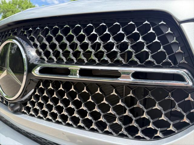 used 2024 Mercedes-Benz GLE 450 car, priced at $72,900