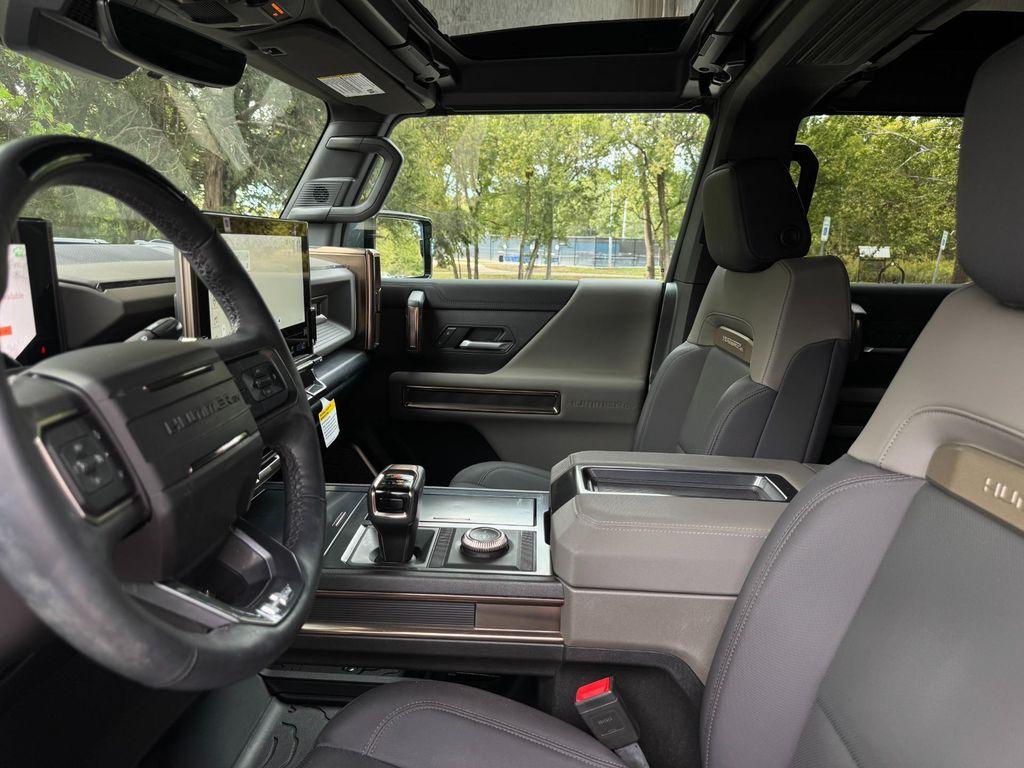 used 2025 GMC HUMMER EV SUV car, priced at $81,900