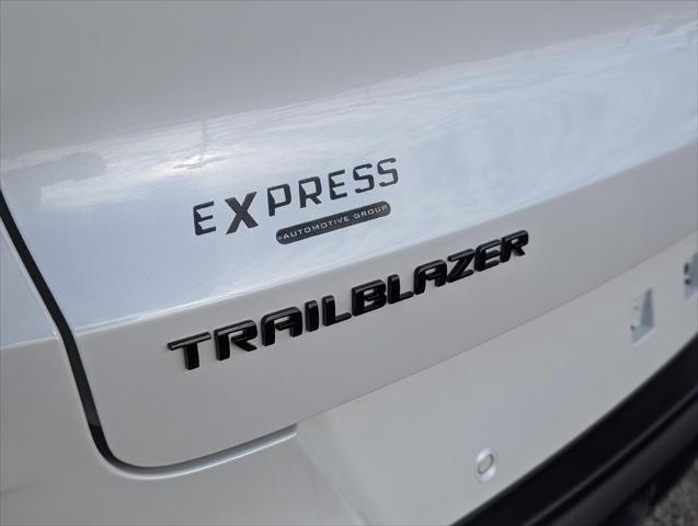 new 2025 Chevrolet TrailBlazer car, priced at $28,285