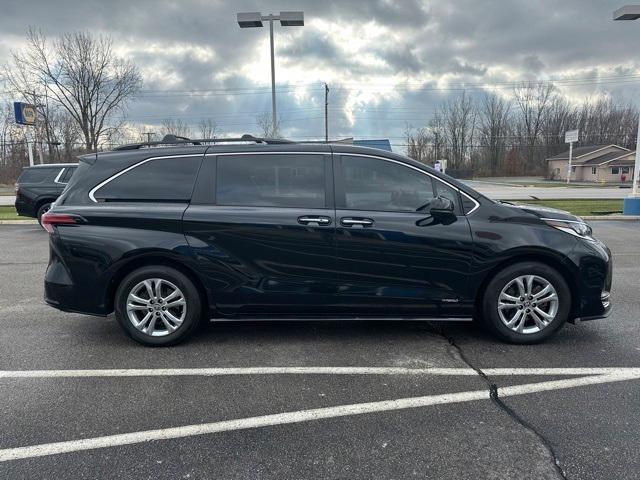 used 2021 Toyota Sienna car, priced at $39,884