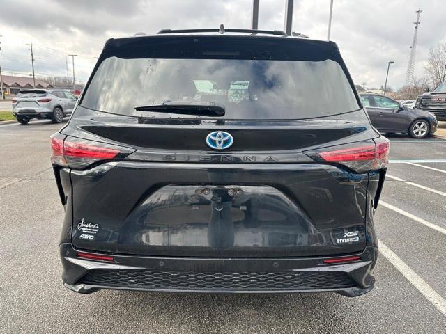 used 2021 Toyota Sienna car, priced at $39,884