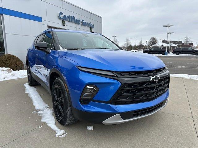 new 2025 Chevrolet Blazer car, priced at $40,665