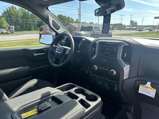 new 2024 GMC Sierra 1500 car, priced at $44,555