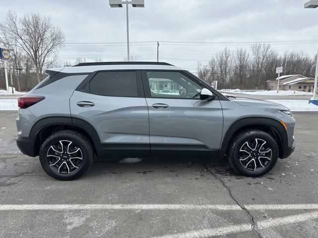 new 2025 Chevrolet TrailBlazer car, priced at $33,680