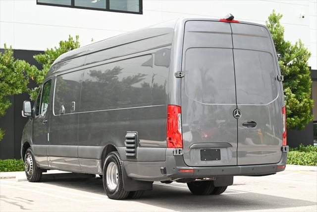 used 2022 Mercedes-Benz Sprinter 4500 car, priced at $67,880