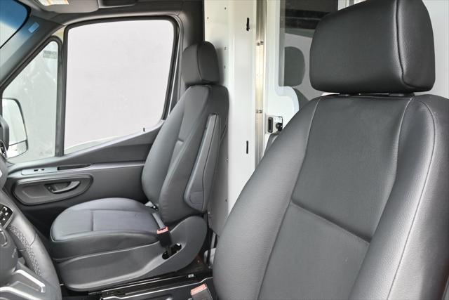 used 2022 Mercedes-Benz Sprinter 4500 car, priced at $67,880