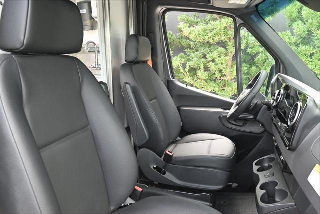 used 2022 Mercedes-Benz Sprinter 4500 car, priced at $67,880