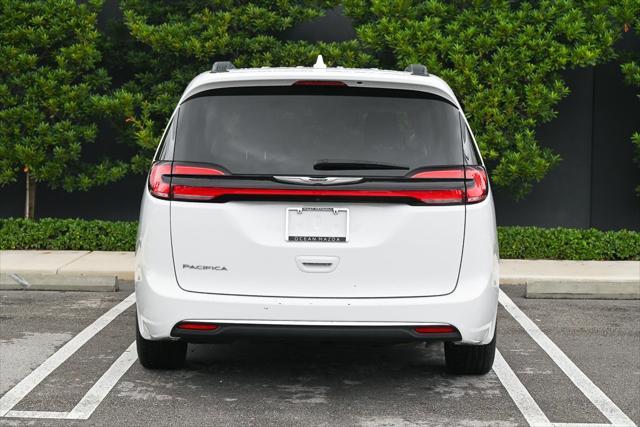 used 2022 Chrysler Pacifica car, priced at $23,500