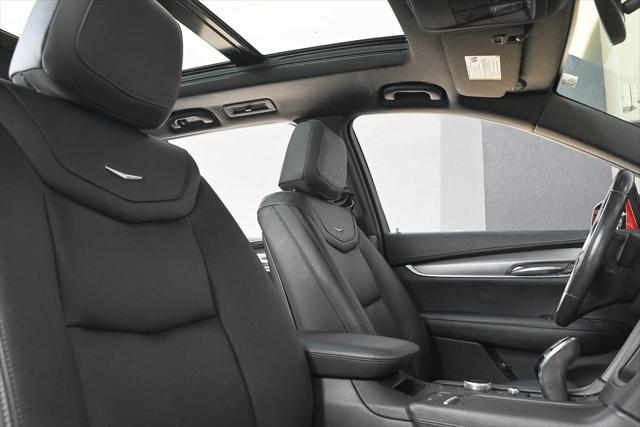 used 2022 Cadillac XT6 car, priced at $30,191