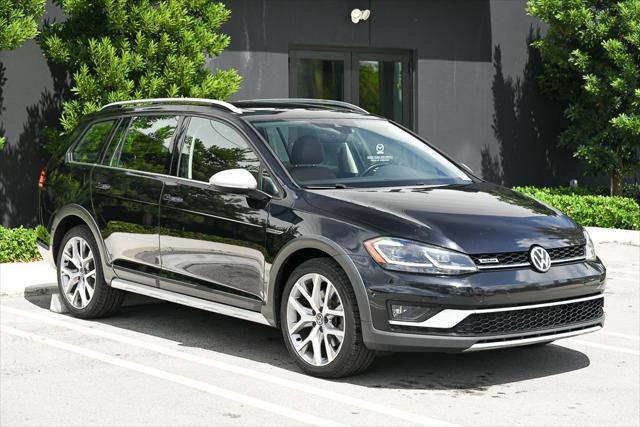 used 2019 Volkswagen Golf Alltrack car, priced at $14,990