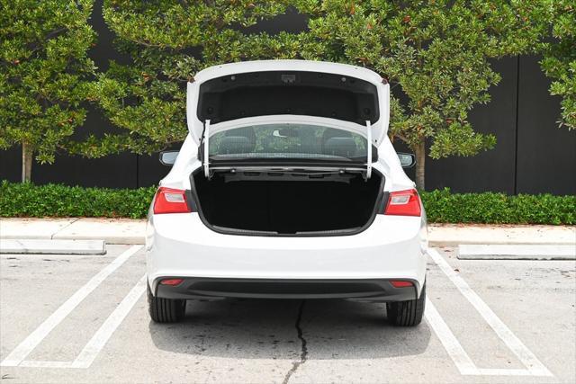 used 2022 Chevrolet Malibu car, priced at $18,791