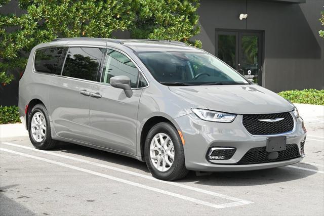 used 2022 Chrysler Pacifica car, priced at $18,881