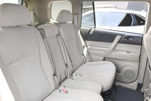 used 2013 Toyota Highlander car, priced at $14,891