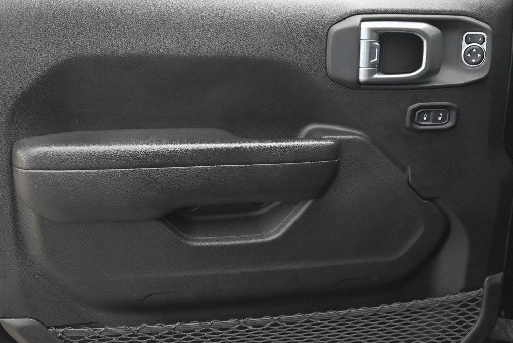 used 2022 Jeep Gladiator car, priced at $30,988