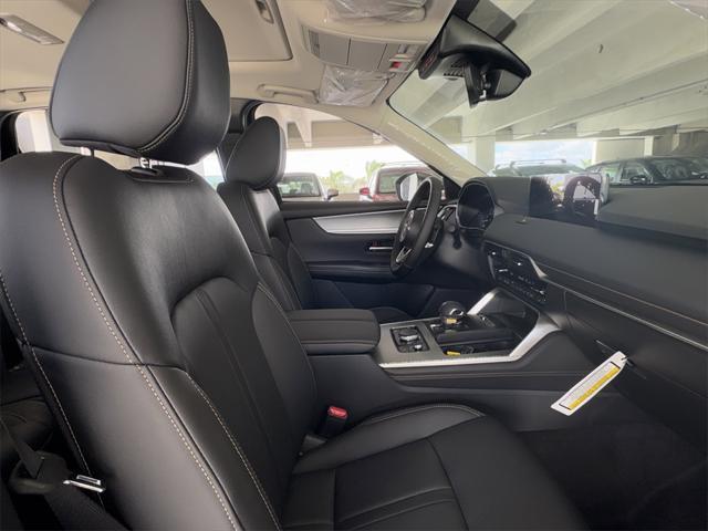 new 2025 Mazda CX-90 car, priced at $41,685