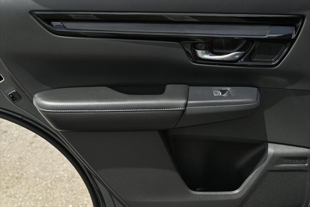 used 2023 Honda CR-V car, priced at $29,995