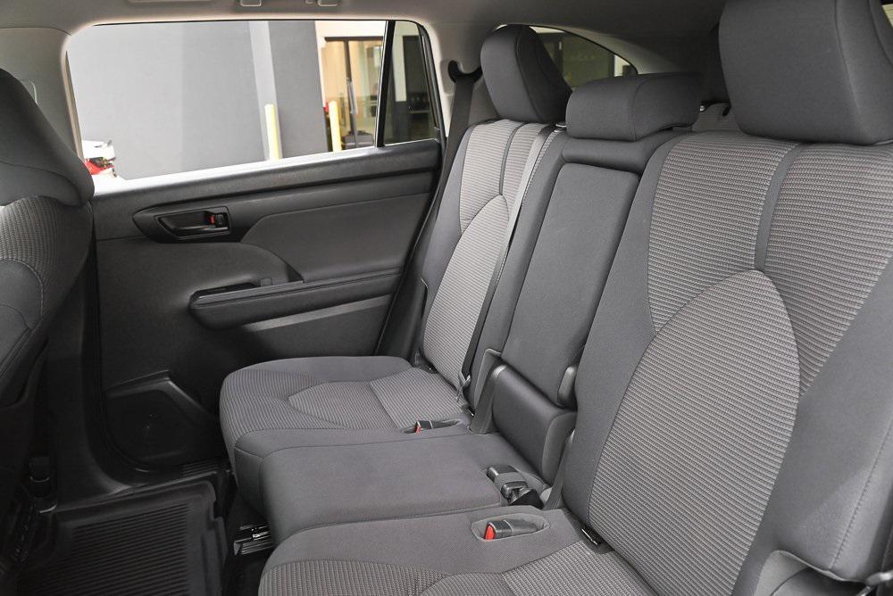 used 2023 Toyota Highlander car, priced at $30,388
