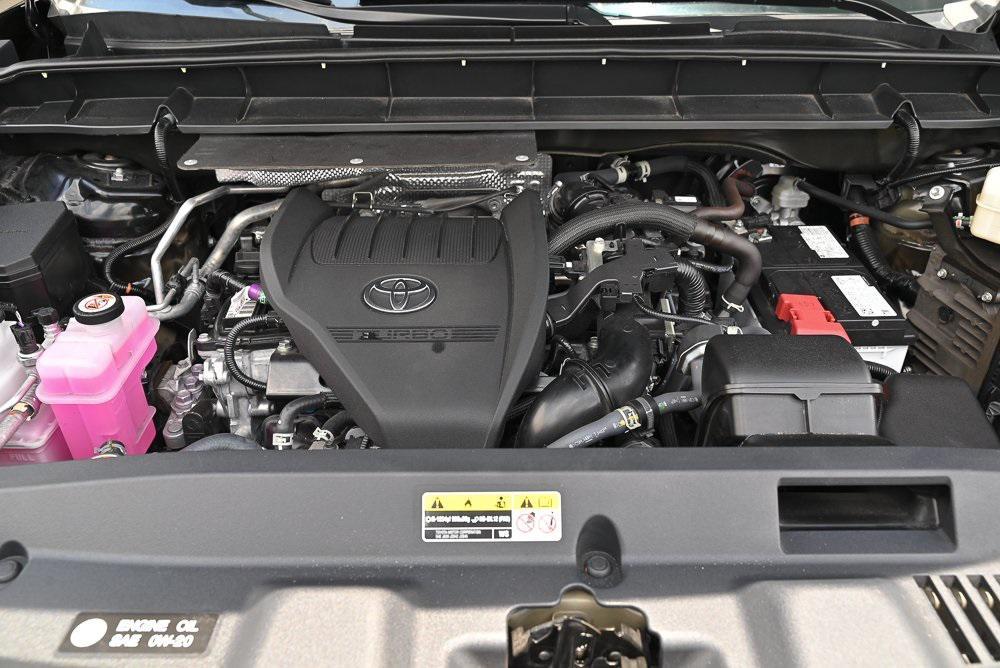 used 2023 Toyota Highlander car, priced at $30,388