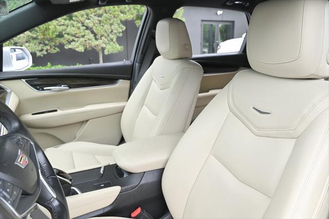 used 2019 Cadillac XT5 car, priced at $20,891