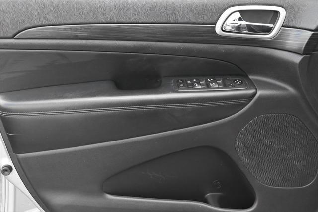 used 2020 Jeep Grand Cherokee car, priced at $21,879