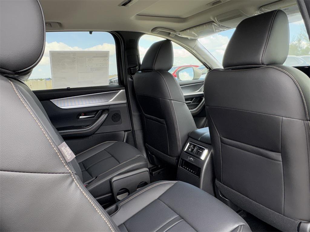 new 2025 Mazda CX-90 car, priced at $39,595