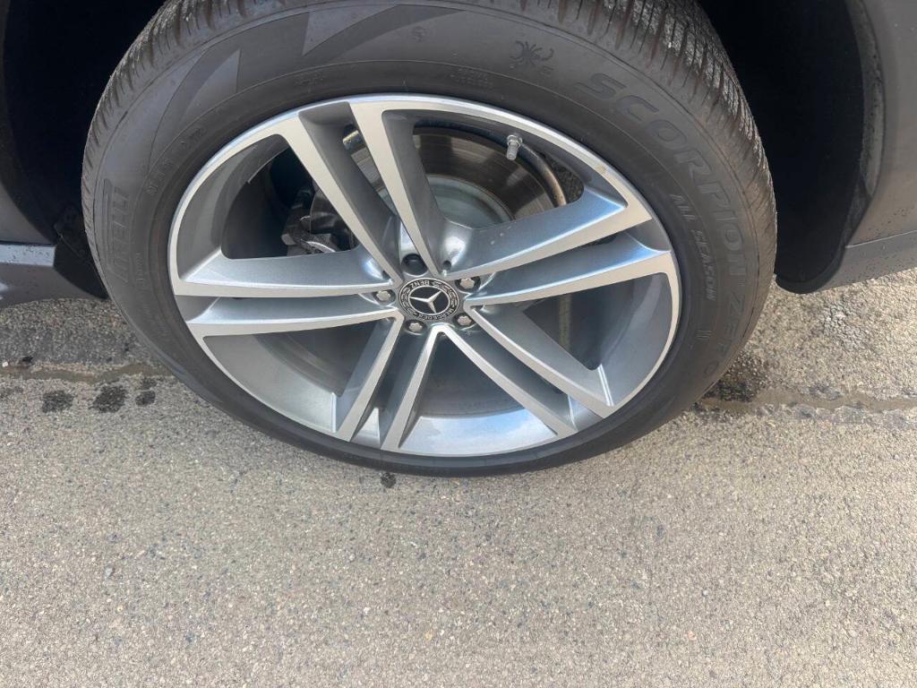 used 2022 Mercedes-Benz GLE 350 car, priced at $52,900