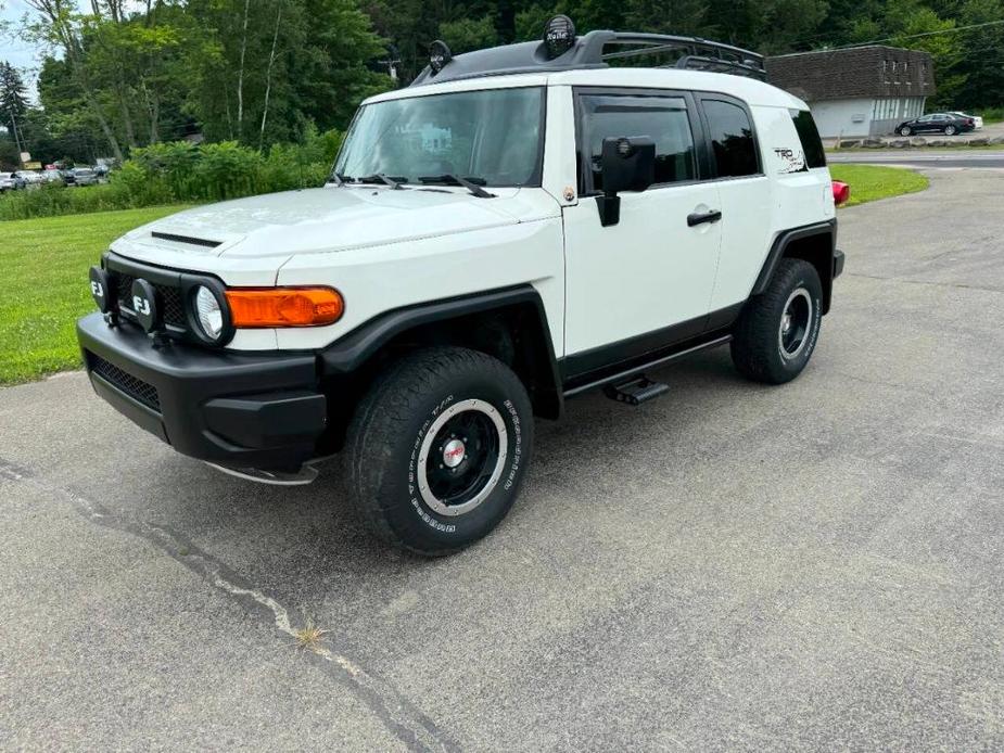 used 2008 Toyota FJ Cruiser car, priced at $27,900