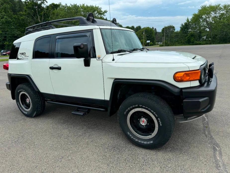 used 2008 Toyota FJ Cruiser car, priced at $27,900