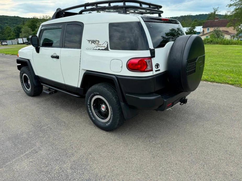 used 2008 Toyota FJ Cruiser car, priced at $27,900