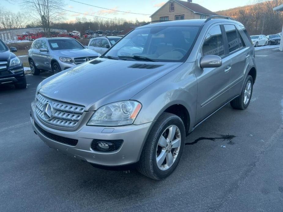 used 2006 Mercedes-Benz M-Class car, priced at $11,900