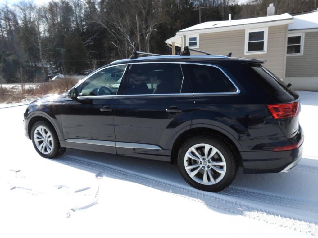 used 2017 Audi Q7 car, priced at $19,900