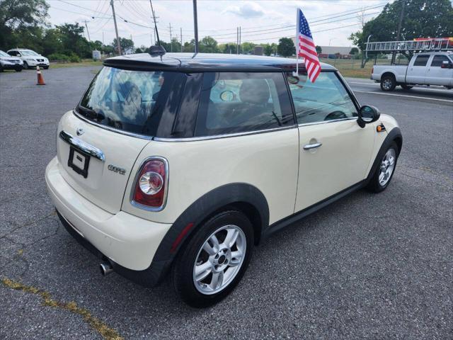 used 2013 MINI Hardtop car, priced at $7,999