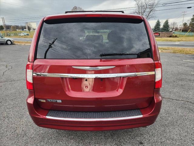 used 2014 Chrysler Town & Country car, priced at $9,999