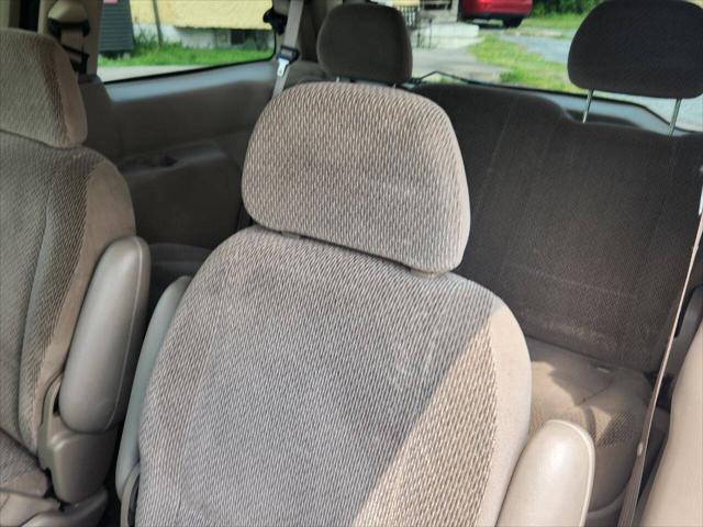 used 2002 Ford Windstar car, priced at $4,999