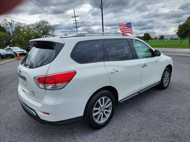 used 2013 Nissan Pathfinder car, priced at $9,999